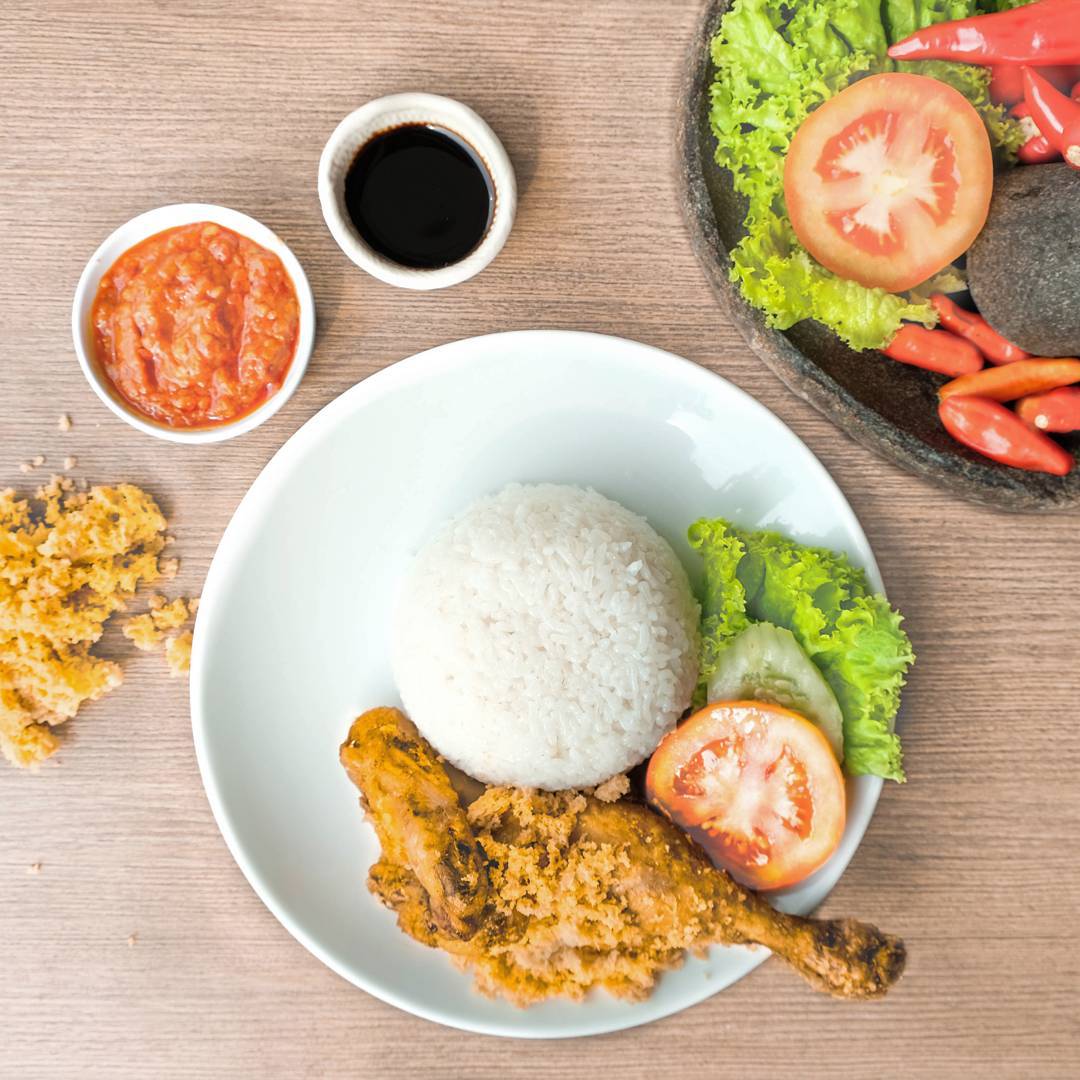 Harga dan Menu Es Teler 77 Terbaru