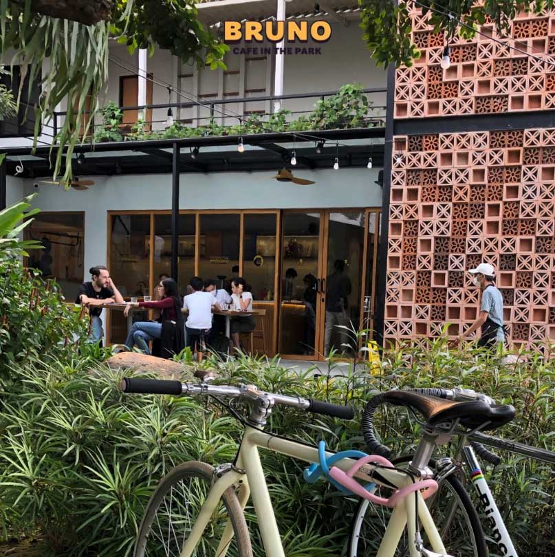 Bruno Cafe In The Park