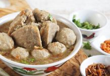 7+ Bakso Enak di Bandung Paling Dicari