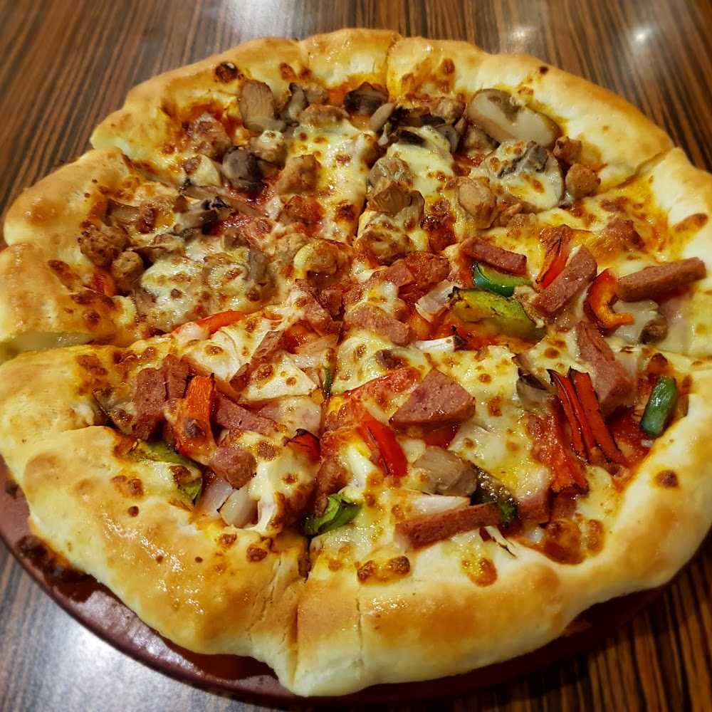 Kuliner Pizza Hut Restoran - Java Supermall Semarang