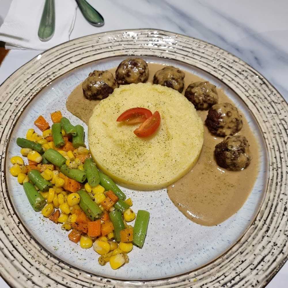 Kuliner Cafe Society 8