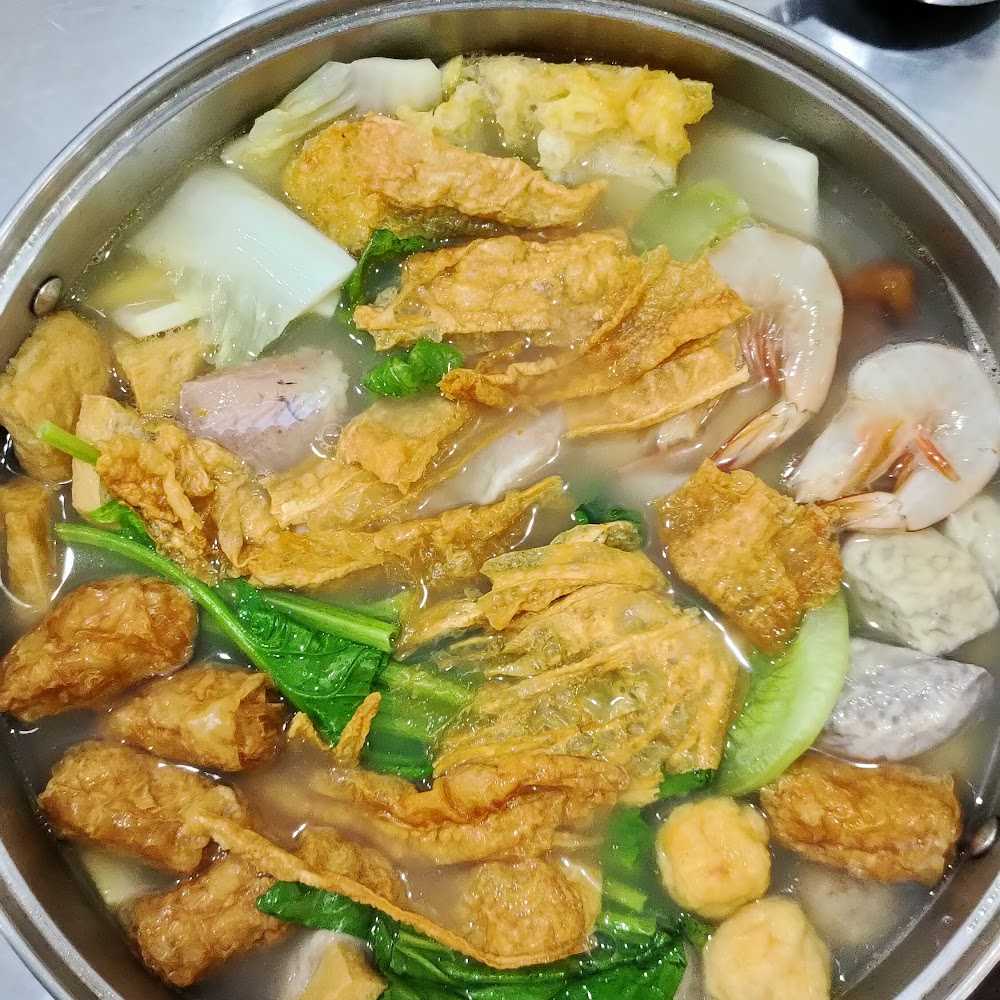 Kuliner Mama Sangwo Cemara Asri